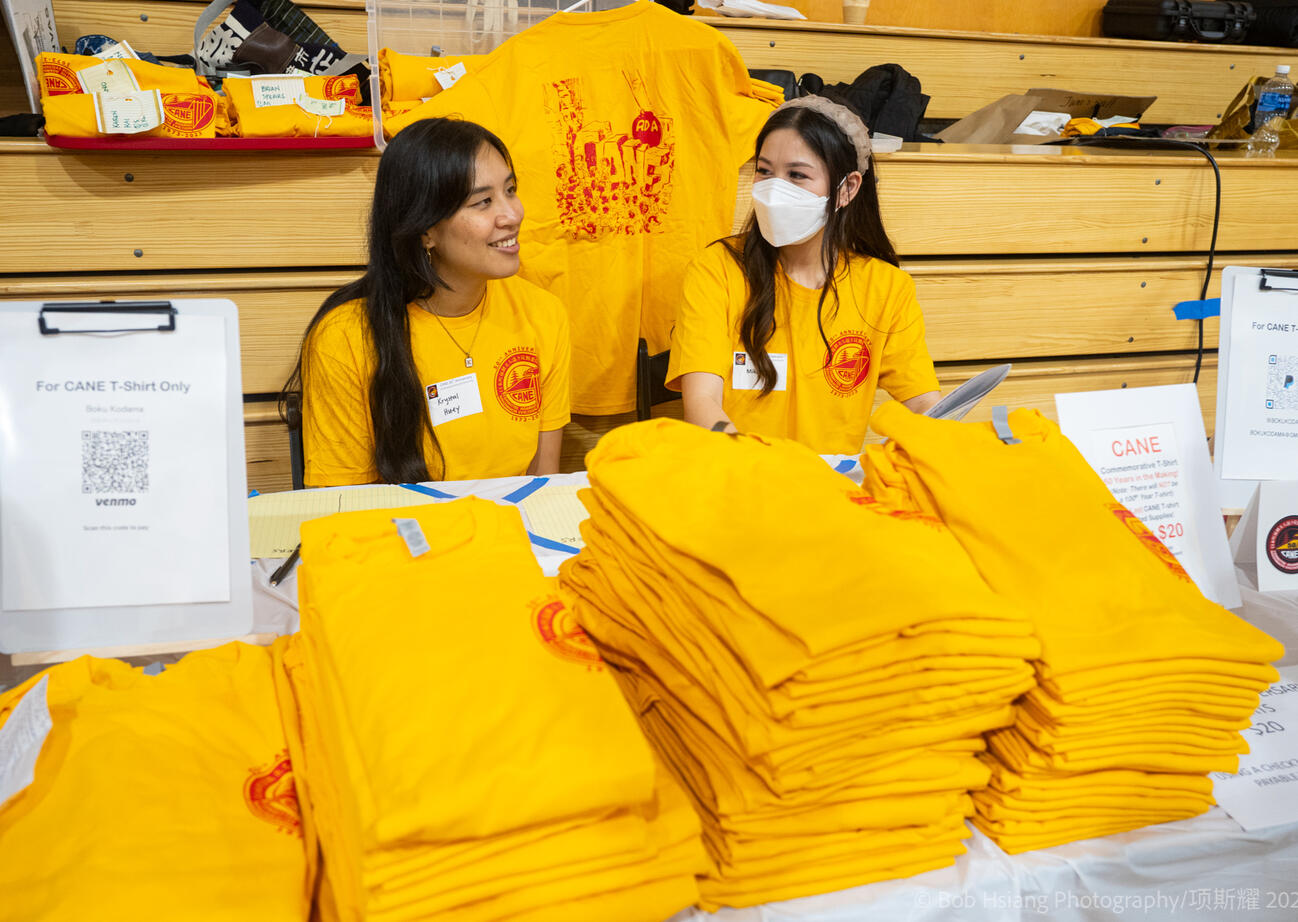 Volunteers at T-Shirt Booth